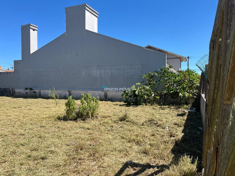 Terreno a 100m do mar.: 2ª foto da galeria de imagens do imóvel