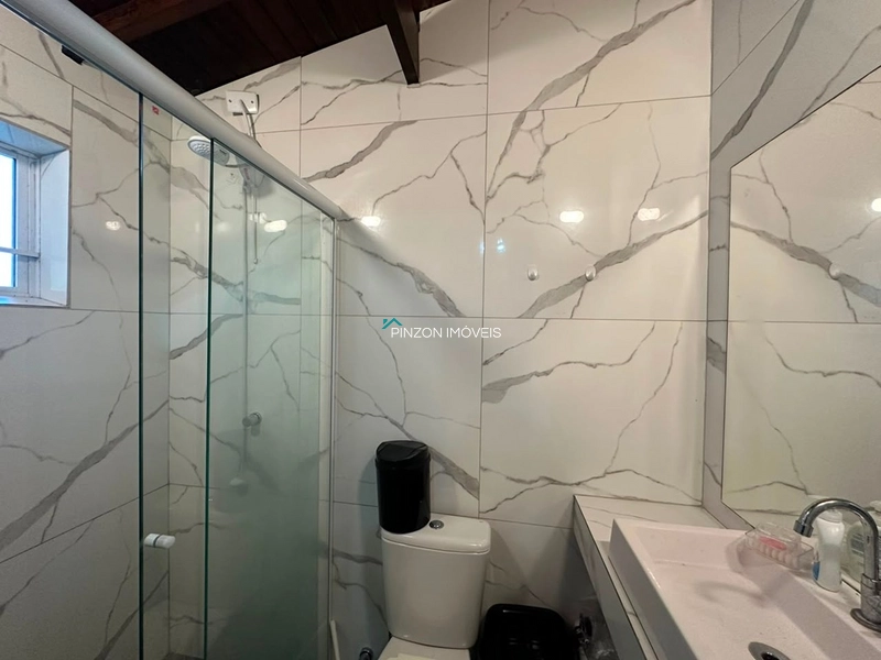 CASA A 200 METROS DO MAR COM PISCINA E ÓTIMA LOCALIZAÇÃO : 6ª foto da galeria de imagens do imóvel