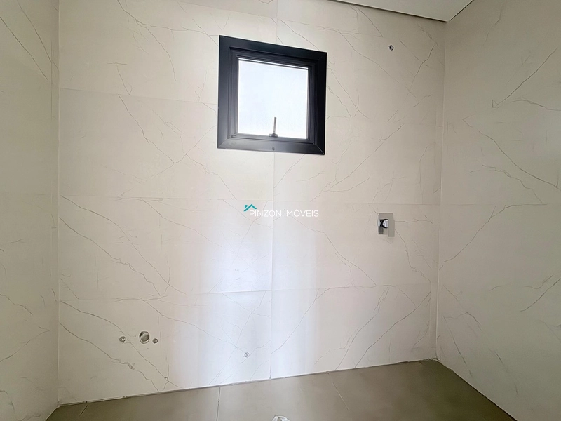 CASA COM PISCINA À 300 METROS DA PRAIA: 15ª foto da galeria de imagens do imóvel