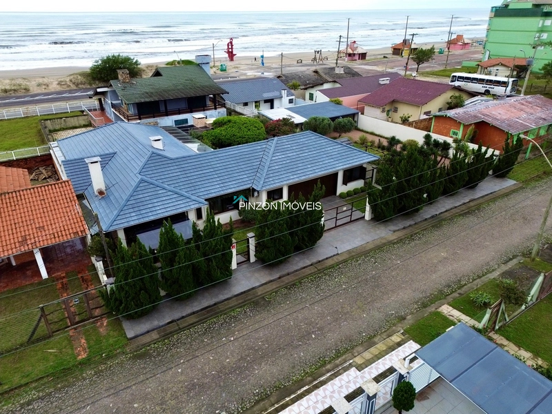 PROPRIEDADE COM 2 TERRENOS A UMA QUADRA DO MAR: 3ª foto da galeria de imagens do imóvel