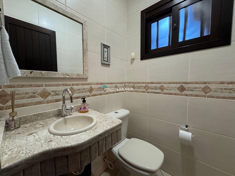 PROPRIEDADE COM 2 TERRENOS A UMA QUADRA DO MAR: 31ª foto da galeria de imagens do imóvel