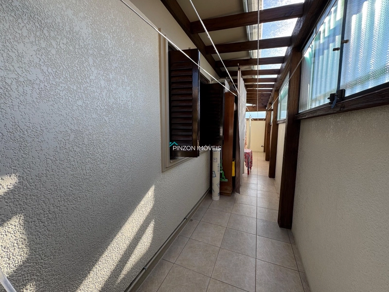 PROPRIEDADE COM 2 TERRENOS A UMA QUADRA DO MAR: 49ª foto da galeria de imagens do imóvel