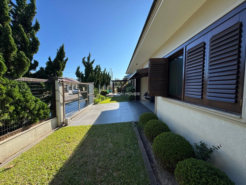 PROPRIEDADE COM 2 TERRENOS A UMA QUADRA DO MAR: 5ª foto da galeria de imagens do imóvel