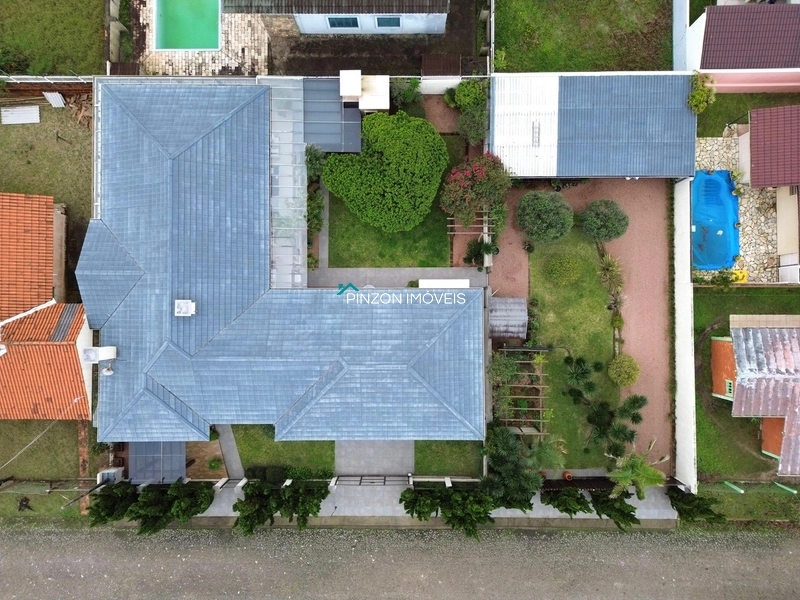 PROPRIEDADE COM 2 TERRENOS A UMA QUADRA DO MAR: 2ª foto da galeria de imagens do imóvel