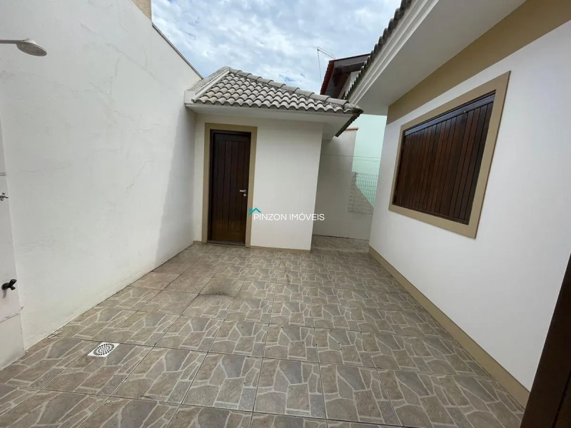 Casa a apenas 100 metros do mar no bairro Malinsky, em Arroio do Sal: 3ª foto da galeria de imagens do imóvel