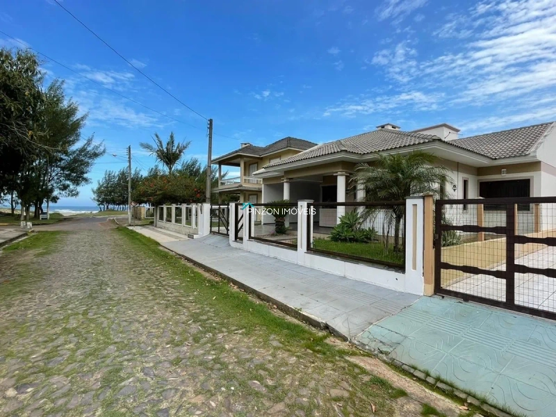 Casa a apenas 100 metros do mar no bairro Malinsky, em Arroio do Sal: 13ª foto da galeria de imagens do imóvel
