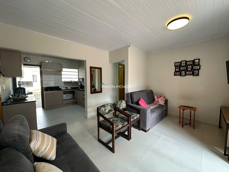 CASA A 300M DA PRAIA EM ATLANTIDA SUL : 5ª foto da galeria de imagens do imóvel