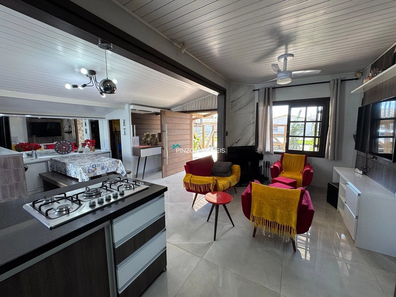 Casa com piscina em Atlântida Sul: 21ª foto da galeria de imagens do imóvel