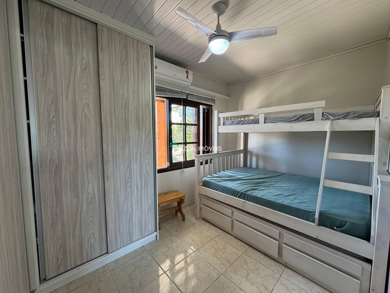 Casa com piscina em Atlântida Sul: 22ª foto da galeria de imagens do imóvel