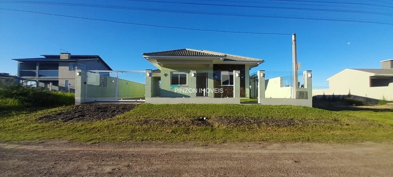CASA NOVA A 250 METROS DO MAR EM ARROIO DO SAL!: 1ª foto da galeria de imagens do imóvel