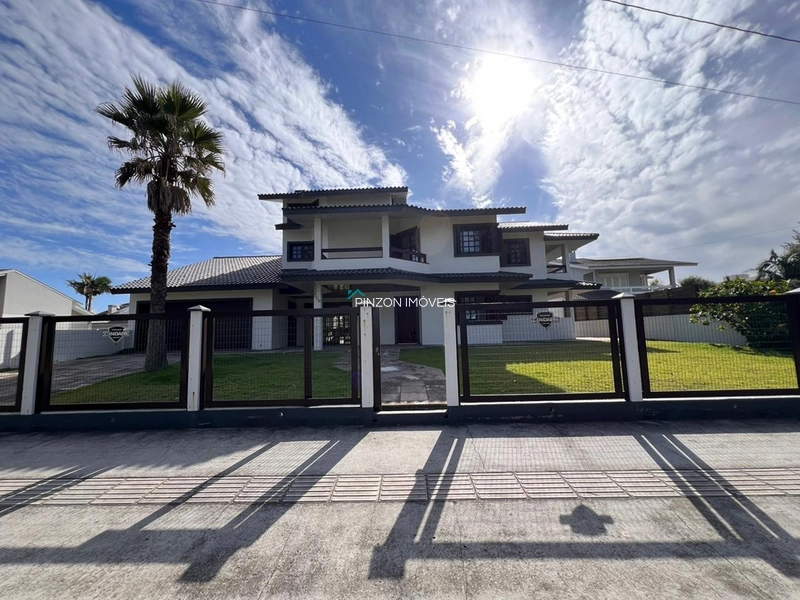 SOBRADO NA BEIRA-MAR NORTE | ARROIO DO SAL — UM IMÓVEL PARA VIVER GRANDES MOMENTOS: 2ª foto da galeria de imagens do imóvel