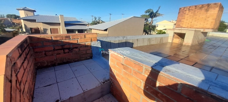Casa com 3 terrenos no Balneário Jardim Olivia, na Av. principal.: 7ª foto da galeria de imagens do imóvel