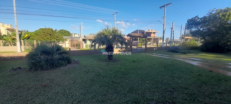 Casa com 3 terrenos no Balneário Jardim Olivia, na Av. principal.: 3ª foto da galeria de imagens do imóvel