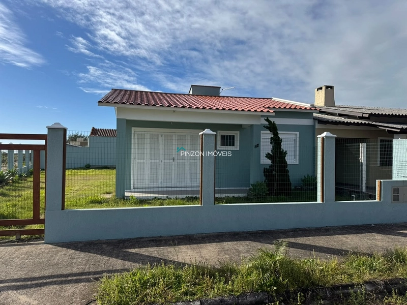 CASA A 250 METROS DA PRAIA - ORIENTAÇÃO CARDEAL OESTE: 1ª foto da galeria de imagens do imóvel