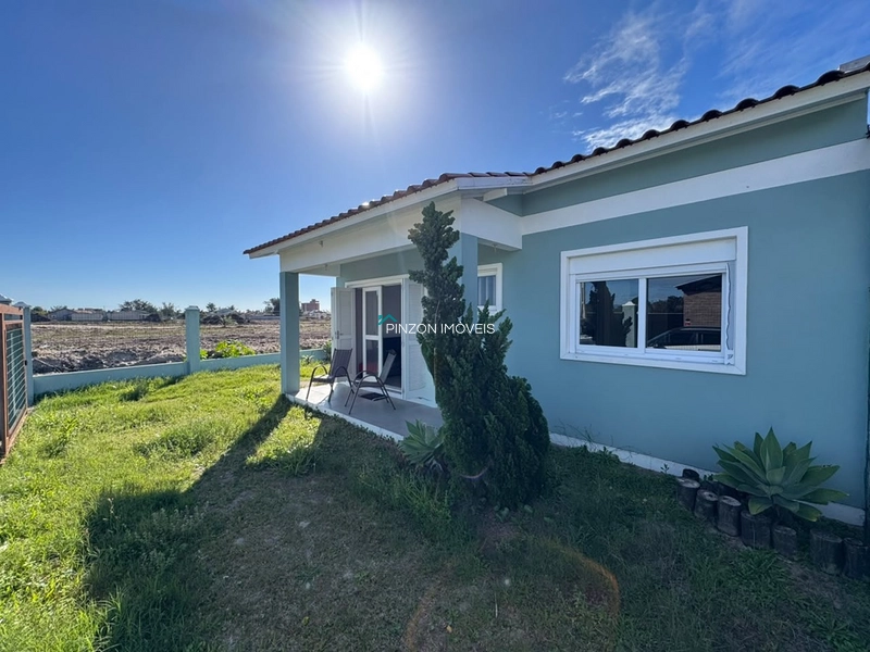 CASA A 250 METROS DA PRAIA - ORIENTAÇÃO CARDEAL OESTE: 2ª foto da galeria de imagens do imóvel