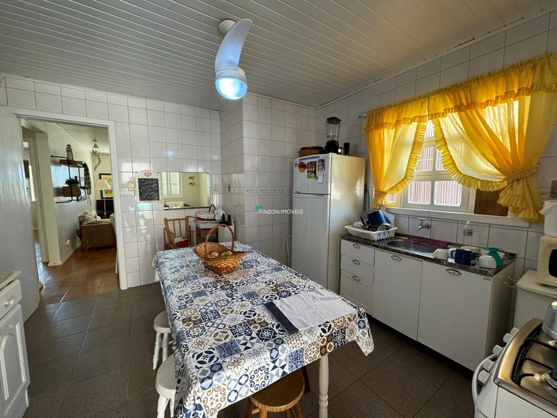 Casa com piscina a 200m da praia.: 18ª foto da galeria de imagens do imóvel