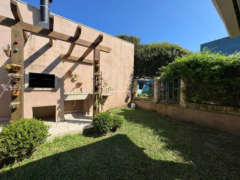 Casa com piscina a 200m da praia.: 9ª foto da galeria de imagens do imóvel