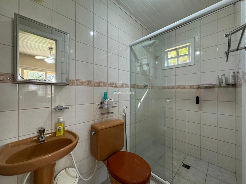 Casa com piscina a 200m da praia.: 21ª foto da galeria de imagens do imóvel