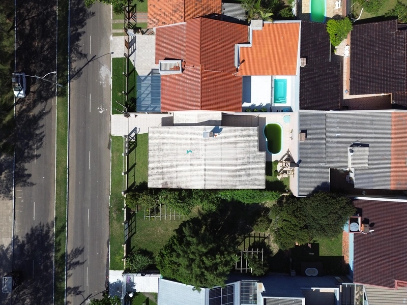 Casa com piscina a 200m da praia.: 24ª foto da galeria de imagens do imóvel