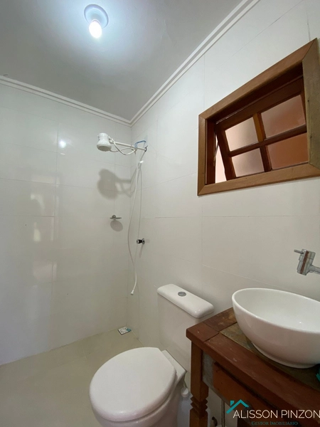 CASA COM PISCINA A 250M DA PRAIA: 15ª foto da galeria de imagens do imóvel