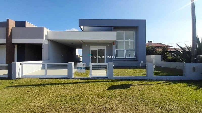 VOCÊ A 50 METROS DO MAR. E A CASA É NOVA EM FOLHA.: 2ª foto da galeria de imagens do imóvel