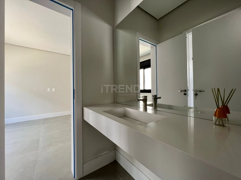 CASA NOVA, BEIRA LAGO, CONDOMÍNIO RIVIERA: 13ª foto da galeria de imagens do imóvel
