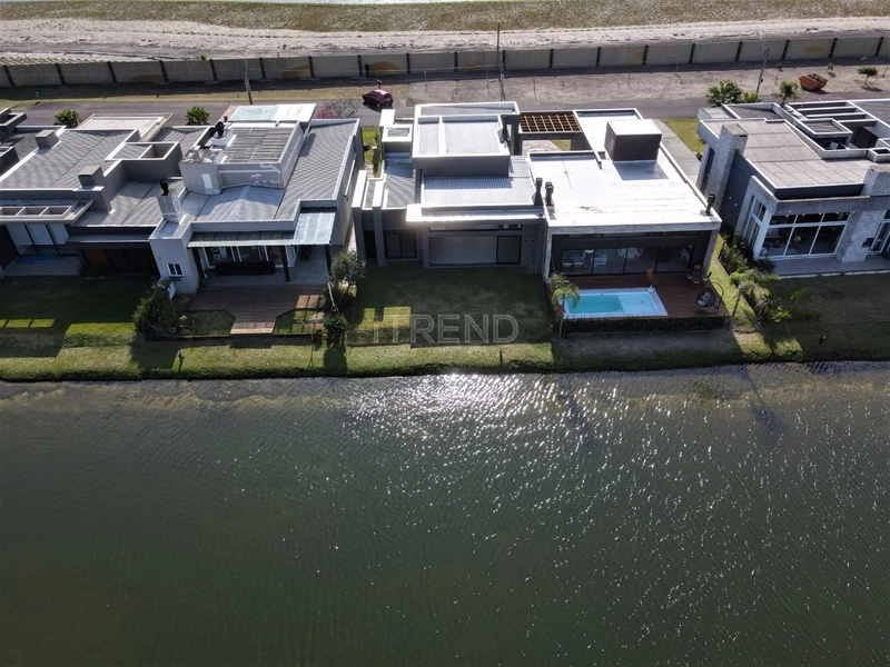 CASA NOVA, BEIRA LAGO, CONDOMÍNIO RIVIERA: 25ª foto da galeria de imagens do imóvel