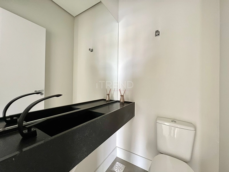 CASA NOVA, BEIRA LAGO, CONDOMÍNIO RIVIERA: 1ª foto da galeria de imagens do imóvel