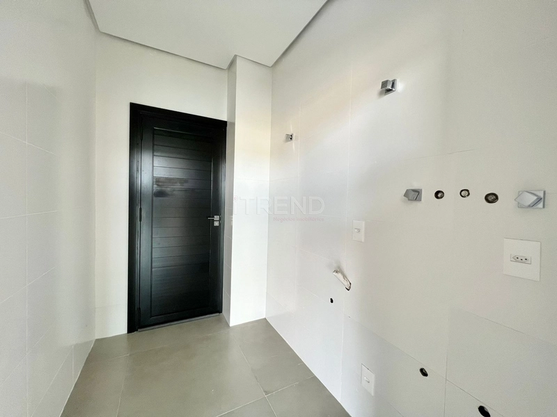 CASA NOVA, BEIRA LAGO, CONDOMÍNIO RIVIERA: 12ª foto da galeria de imagens do imóvel