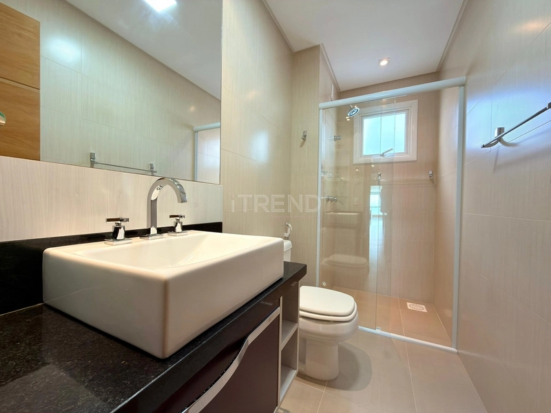 APARTAMENTO DE FRENTE PARA O MAR: 6ª foto da galeria de imagens do imóvel