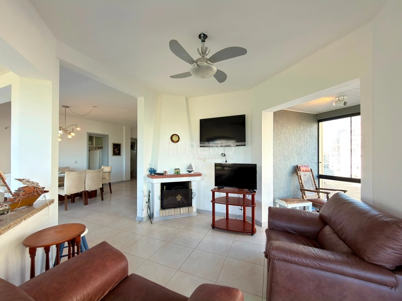 APARTAMENTO VISTA MAR E VISTA PRAÇA DO FAROL: 3ª foto da galeria de imagens do imóvel
