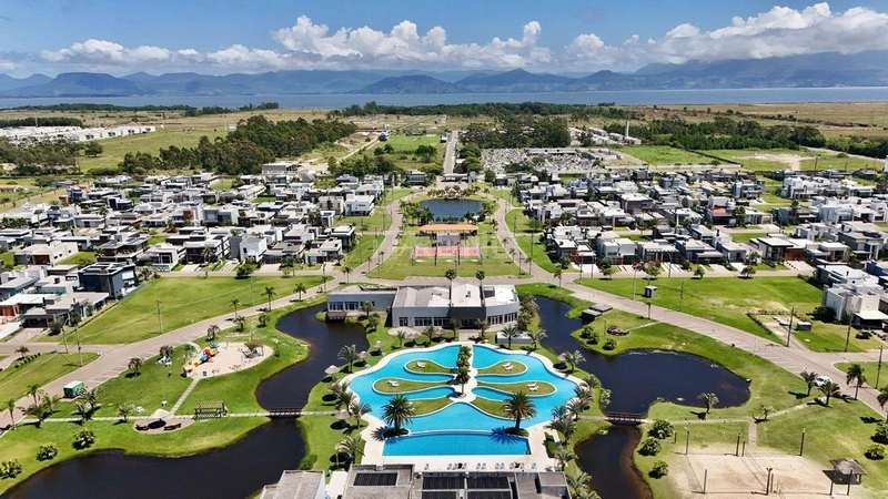 Sobrado à venda no condomínio Dubai Resort.: 4ª foto da galeria de imagens do imóvel