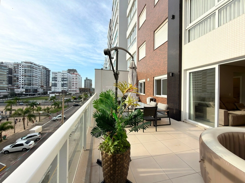 TERRAÇO INCRÍVEL EM FRENTE A PRAÇA: 5ª foto da galeria de imagens do imóvel