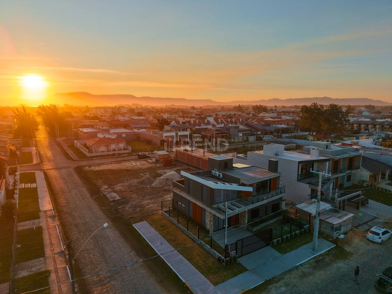 CASA À VENDA EM CAPÃO DA CANOA: 32ª foto da galeria de imagens do imóvel