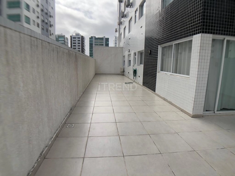 Apartamento com grande terraço: 23ª foto da galeria de imagens do imóvel