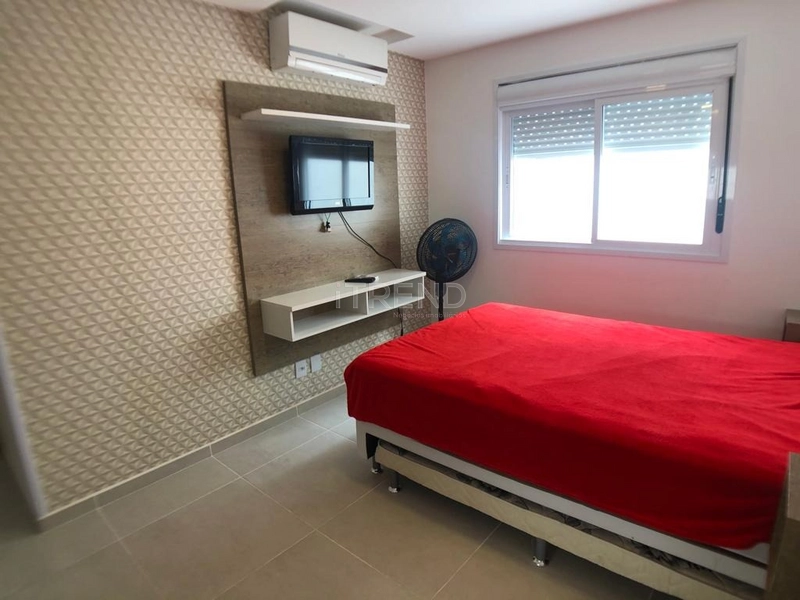 Apartamento com grande terraço: 7ª foto da galeria de imagens do imóvel