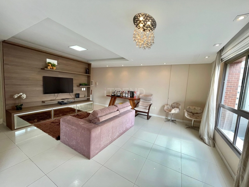 Amplo apartamento de frente: 1ª foto da galeria de imagens do imóvel