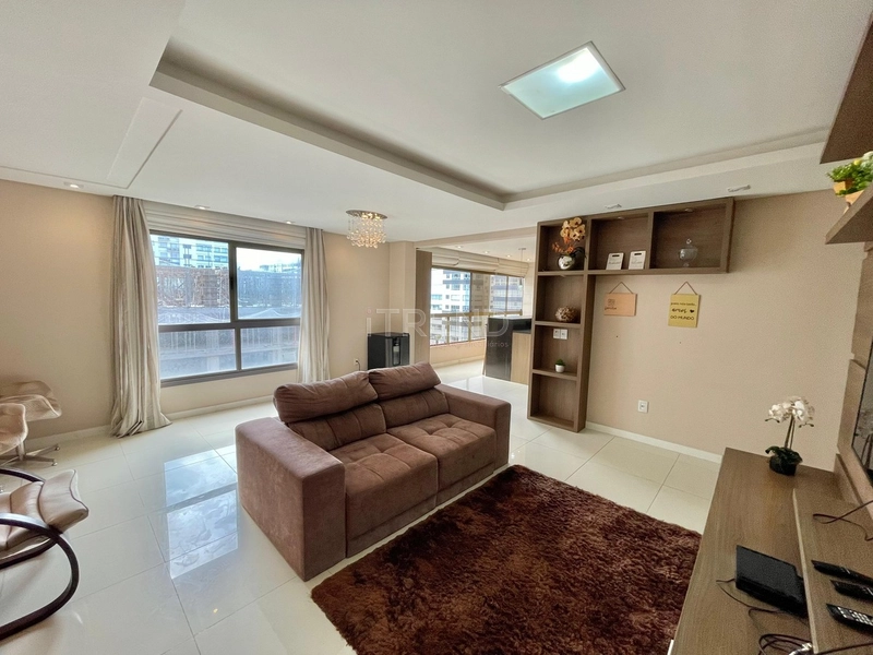 Amplo apartamento de frente: 2ª foto da galeria de imagens do imóvel