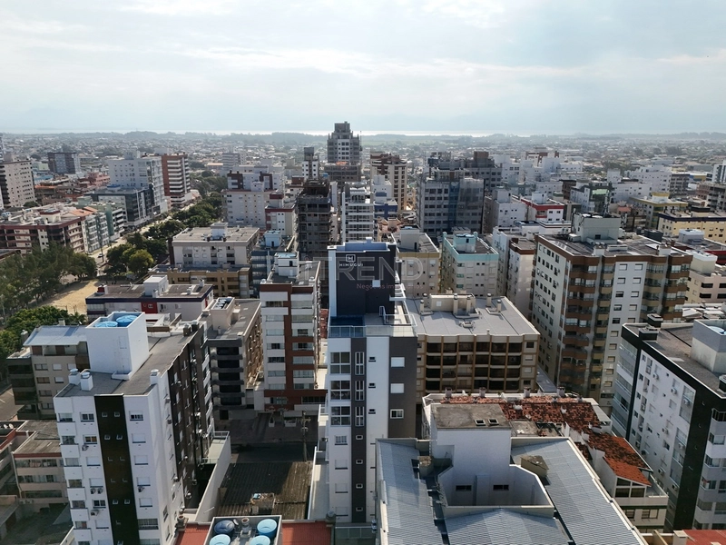 APARTAMENTO COM VISTA MAR AO LADO DA PRAÇA FLÁVIO BOIANOVSKI A UMA QUA: 1ª foto da galeria de imagens do imóvel