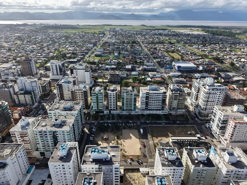PRÓXIMO AO MAR COM VISTA LIBERADA PARA PRAÇA: 17ª foto da galeria de imagens do imóvel