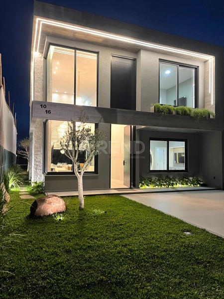 Linda Casa Em Condomínio!: 1ª foto da galeria de imagens do imóvel