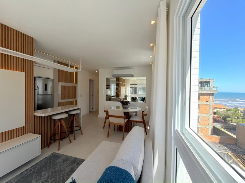 APARTAMENTO À VENDA, POUCOS PASSOS DO MAR!: 2ª foto da galeria de imagens do imóvel