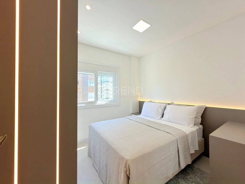 APARTAMENTO À VENDA, POUCOS PASSOS DO MAR!: 23ª foto da galeria de imagens do imóvel
