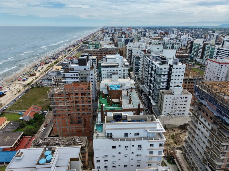 APARTAMENTO À VENDA, POUCOS PASSOS DO MAR!: 4ª foto da galeria de imagens do imóvel