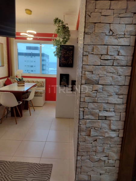 Mobiliado e decorado na Zona Nova: 2ª foto da galeria de imagens do imóvel