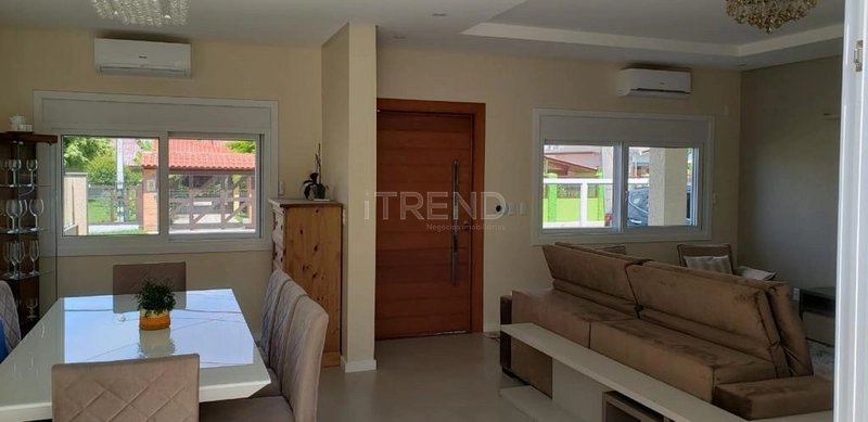 Excelente casa moderna no centro de Xangri-lá.: 6ª foto da galeria de imagens do imóvel