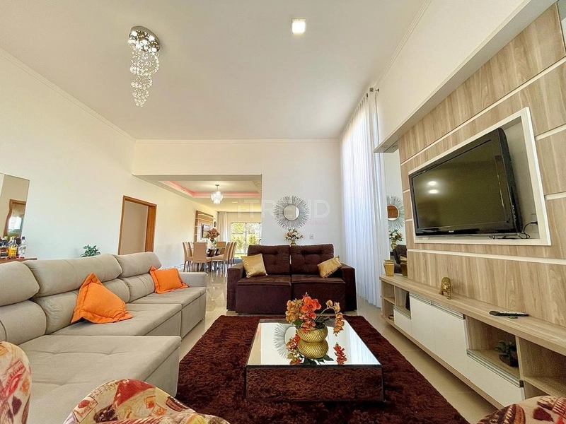 Casa baixo no condomínio Dubai: 28ª foto da galeria de imagens do imóvel