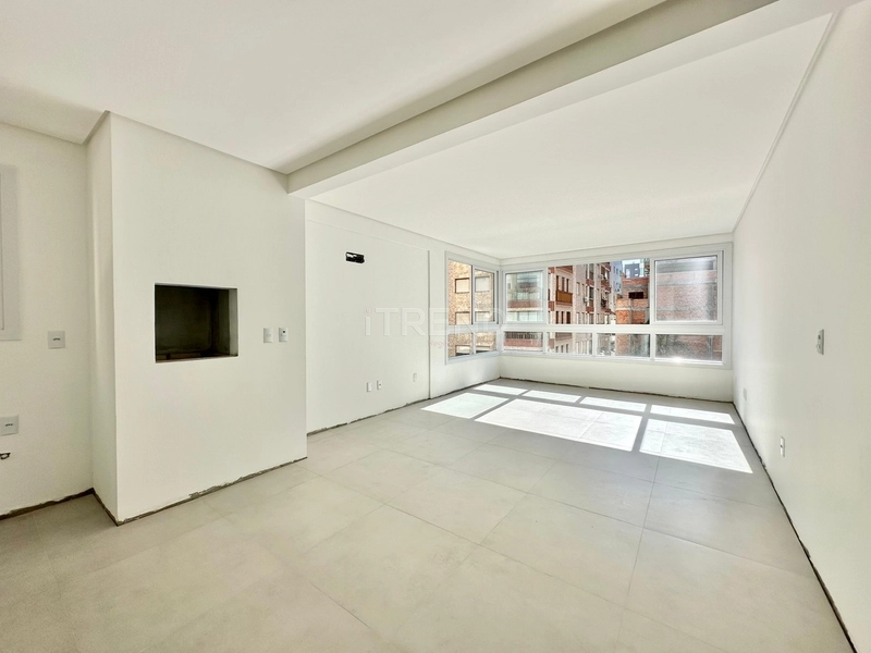 APARTAMENTO AMPLO COM SACADA DE FRENTE, JUNTO AO MAR: 21ª foto da galeria de imagens do imóvel