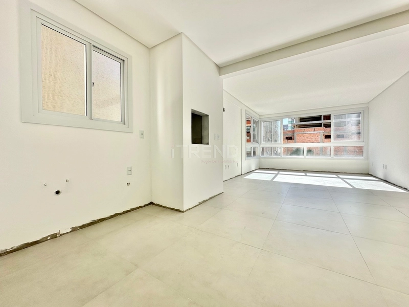 APARTAMENTO AMPLO COM SACADA DE FRENTE, JUNTO AO MAR: 7ª foto da galeria de imagens do imóvel