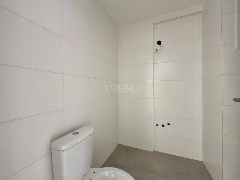 APARTAMENTO AMPLO COM SACADA DE FRENTE, JUNTO AO MAR: 18ª foto da galeria de imagens do imóvel
